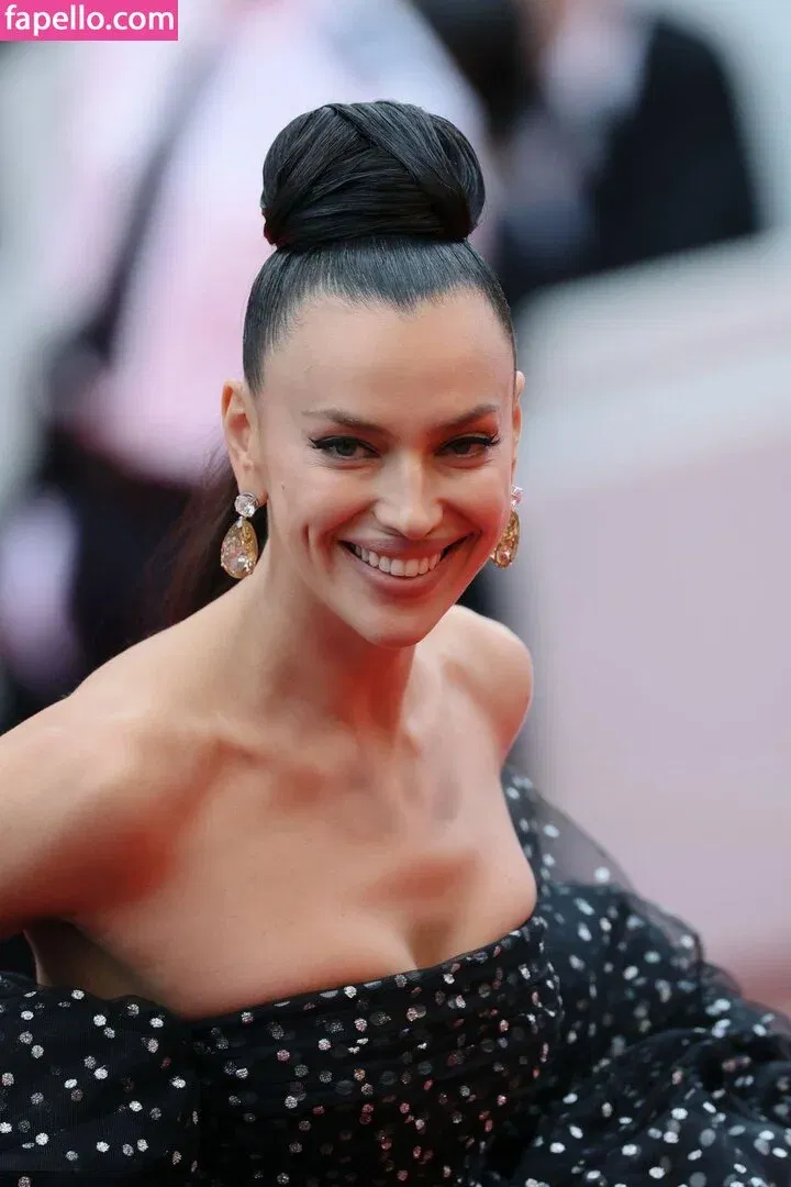 Irina Shayk Onlyfans Photo Gallery 