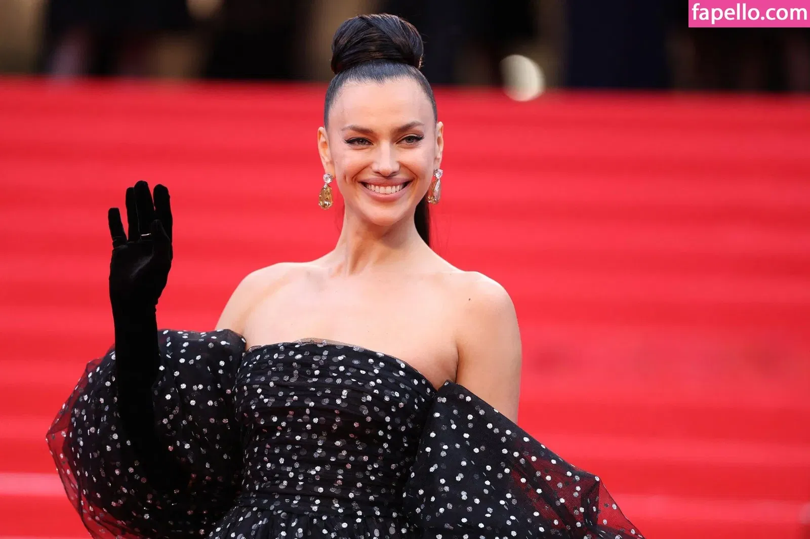 Irina Shayk Onlyfans Photo Gallery 