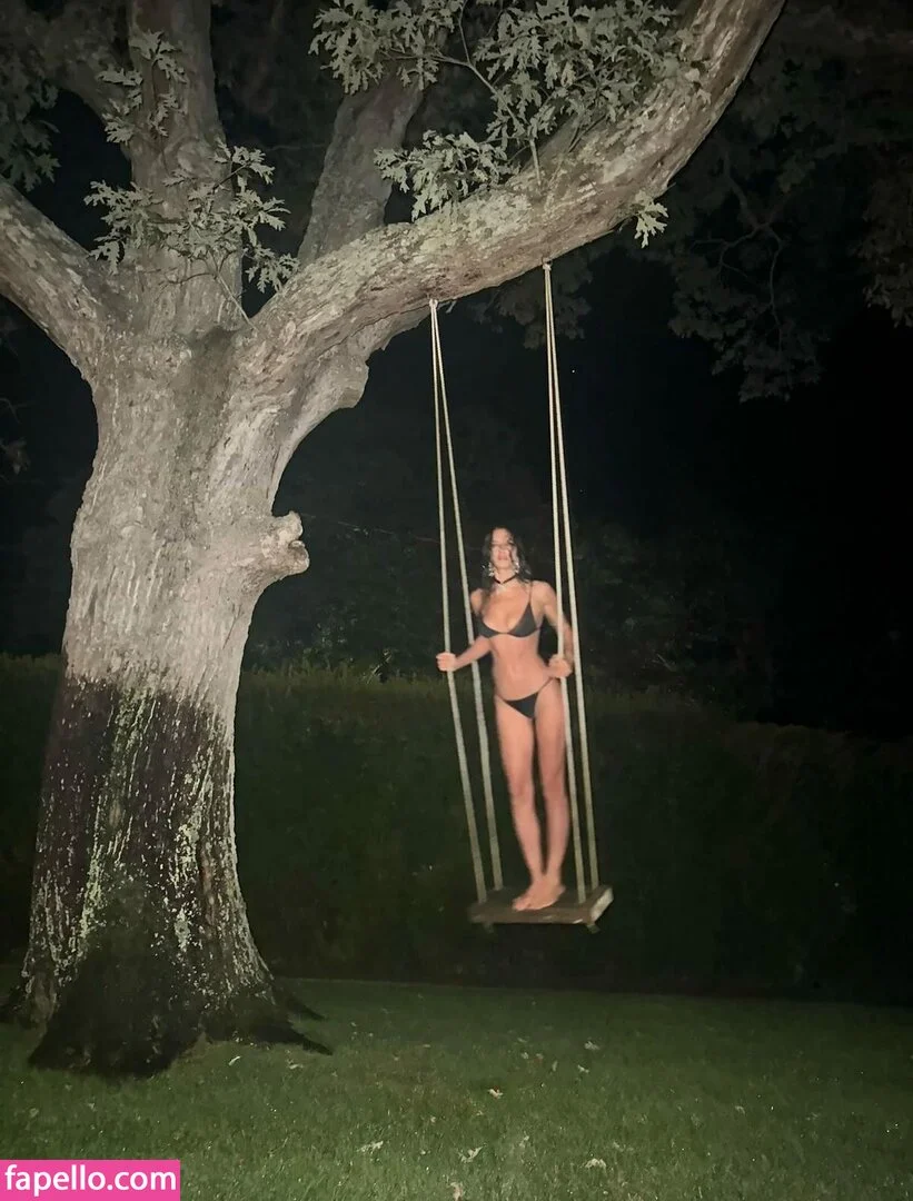 Irina Shayk Onlyfans Photo Gallery 