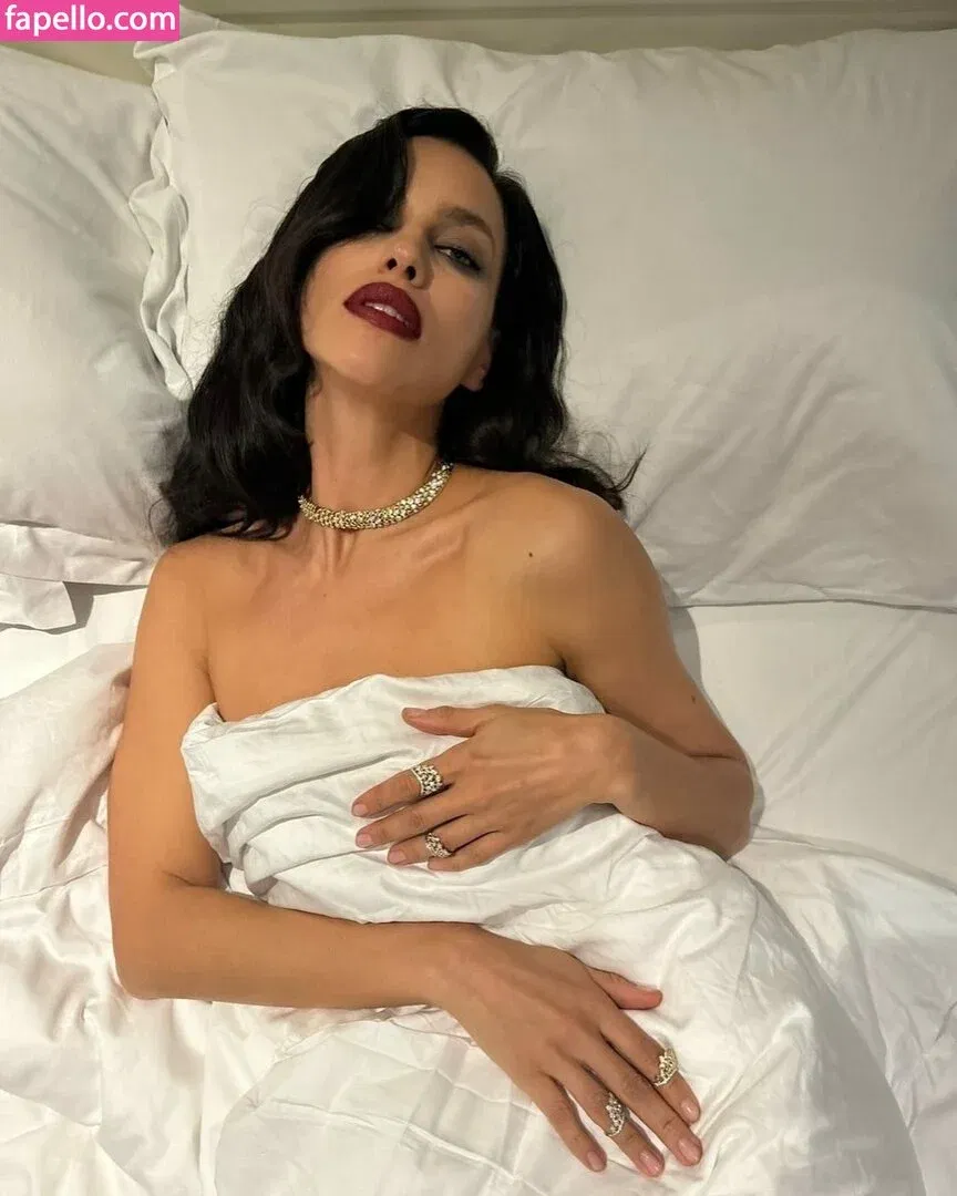 Irina Shayk Onlyfans Photo Gallery 