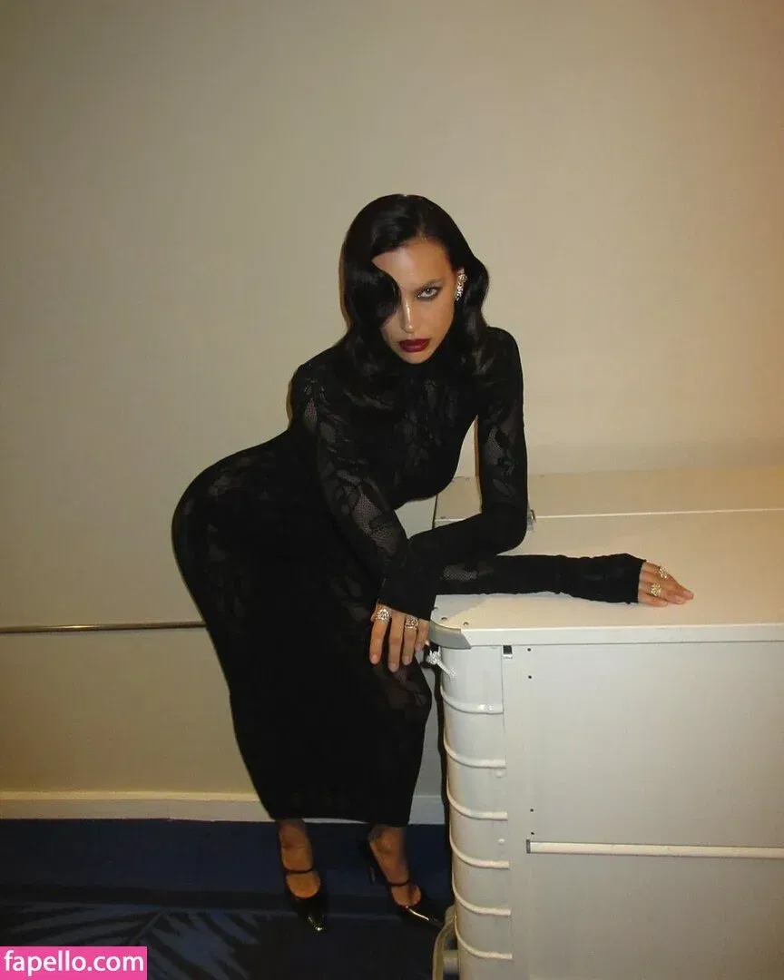 Irina Shayk Onlyfans Photo Gallery 