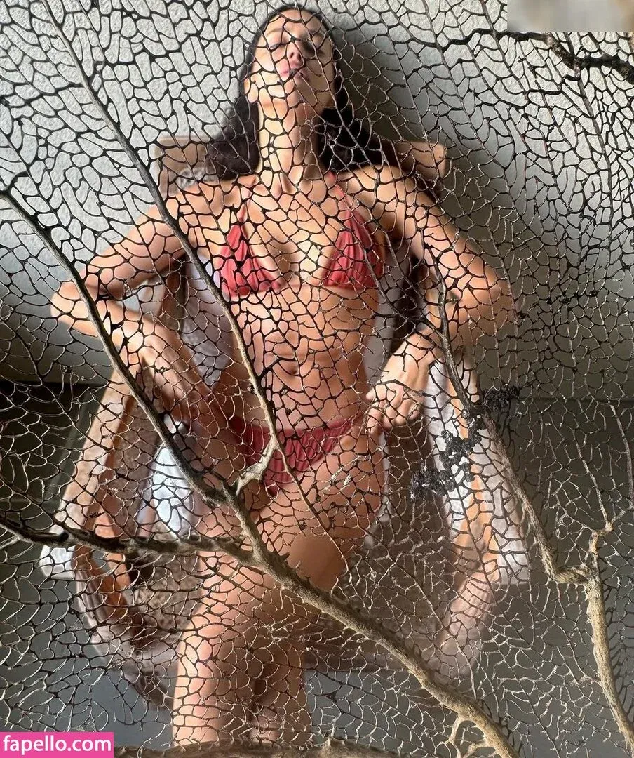 Irina Shayk Onlyfans Photo Gallery 