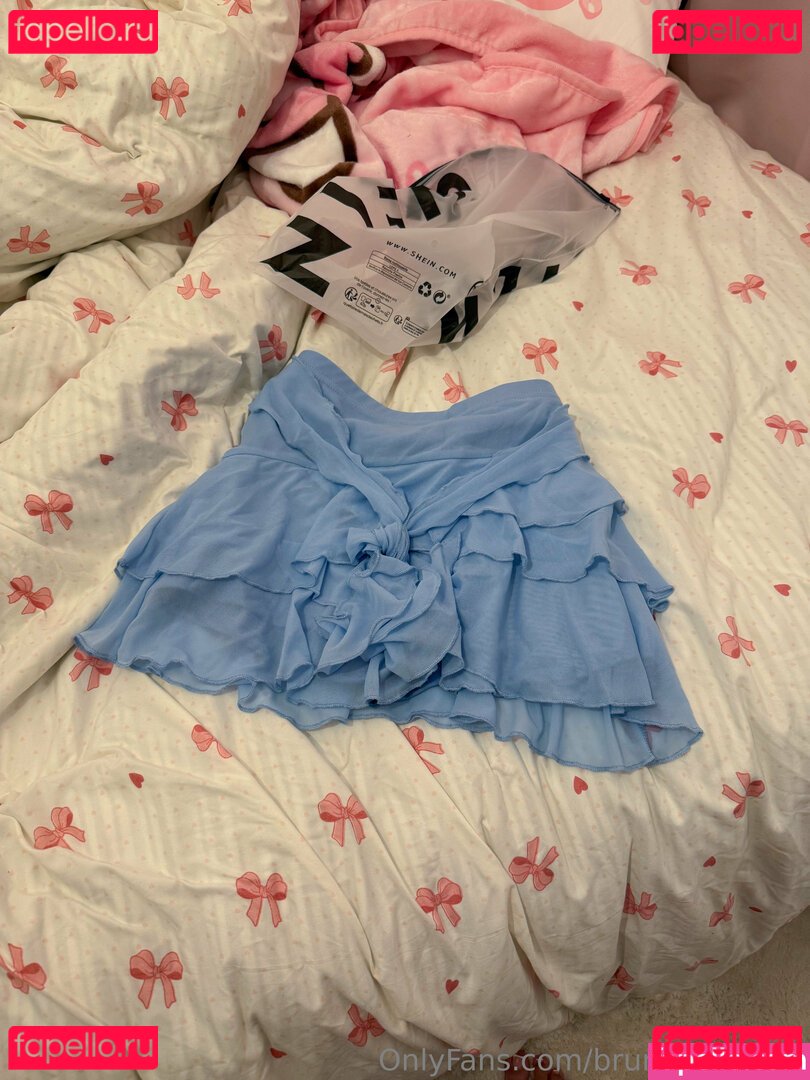 brunettebellax Onlyfans Photo Gallery 