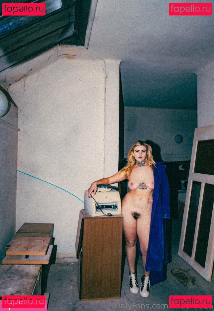 Lindolinaaa / seliovaaa Onlyfans Photo Gallery 