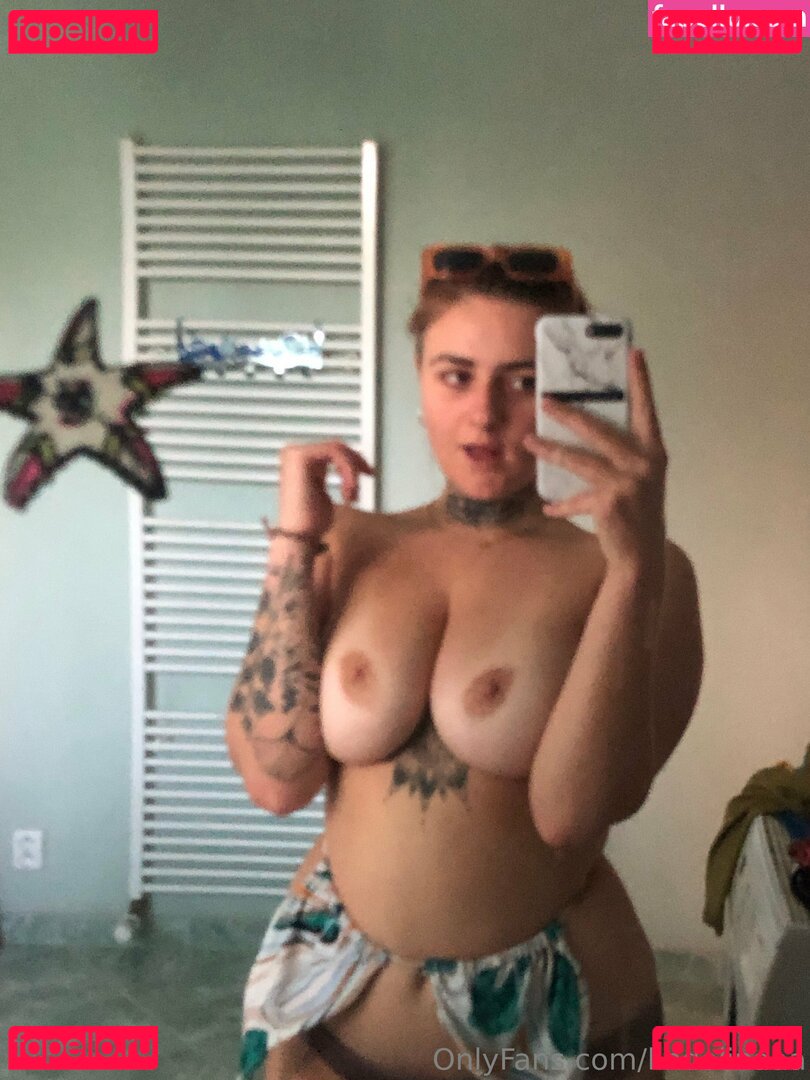 Lindolinaaa / seliovaaa Onlyfans Photo Gallery 