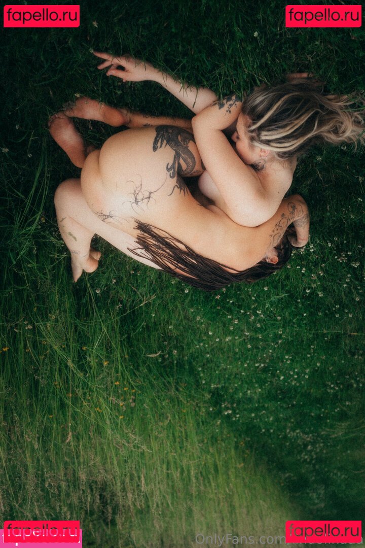 Lindolinaaa / seliovaaa Onlyfans Photo Gallery 