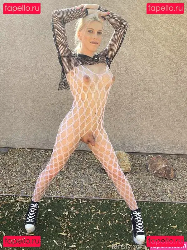 ts_izzy_wilde Onlyfans Photo Gallery 