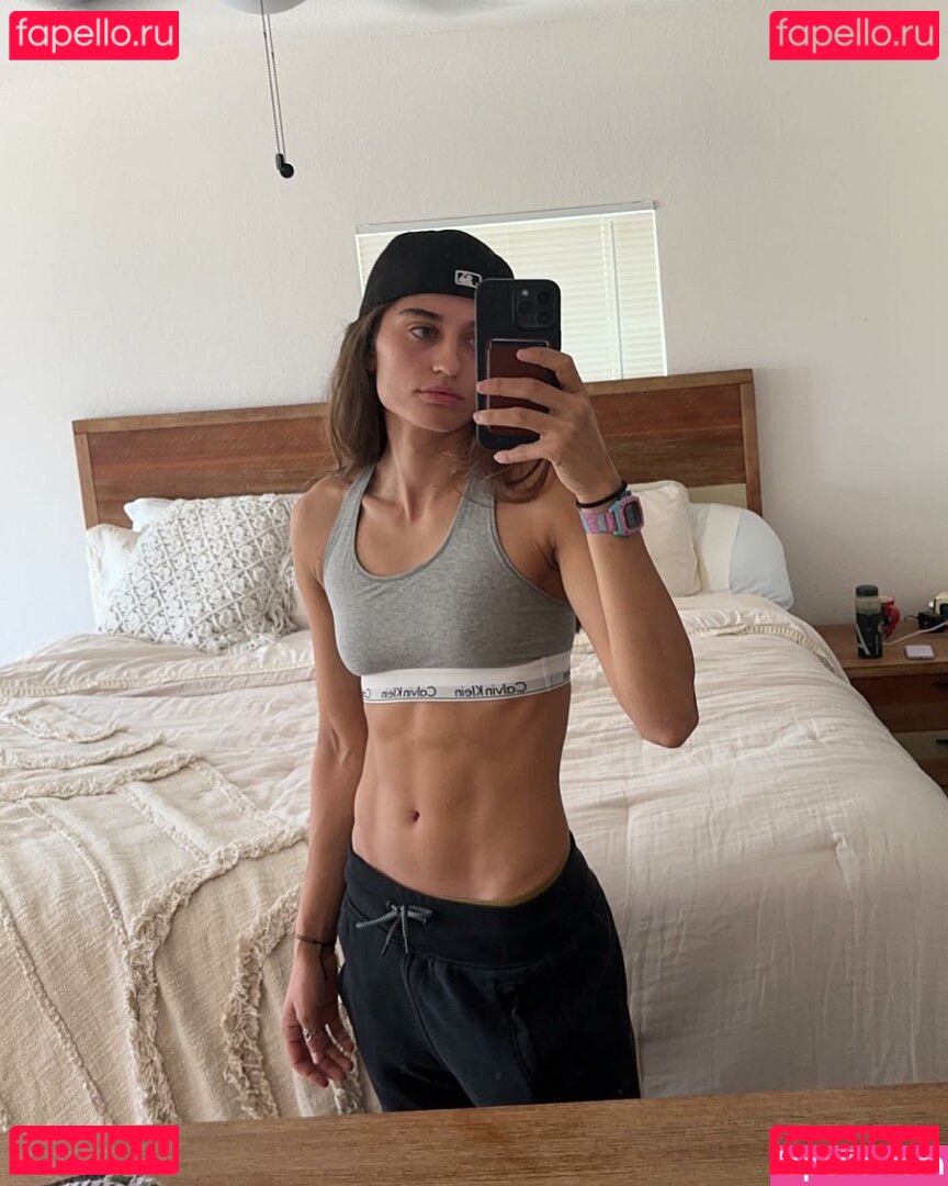 Avery Cyrus / averycyrus Onlyfans Photo Gallery 