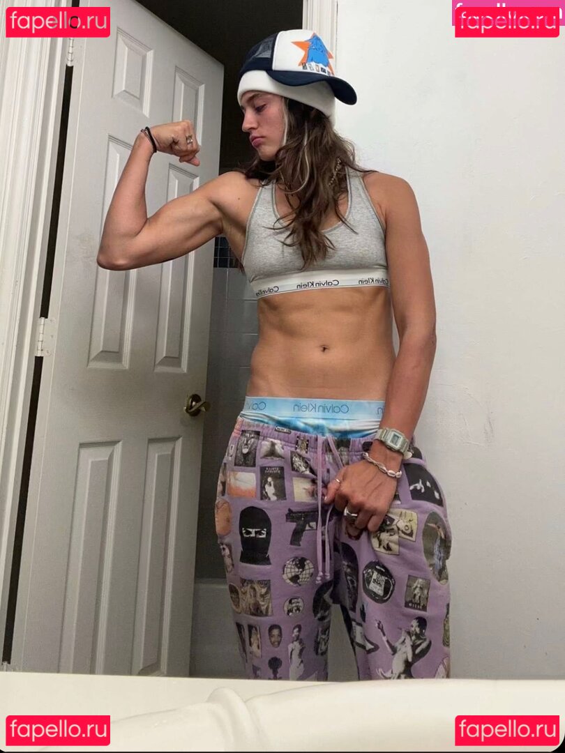 Avery Cyrus / averycyrus Onlyfans Photo Gallery 