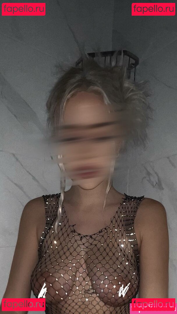 Naomi Woods / lissapolooza / naomiwoods.official Onlyfans Photo Gallery 