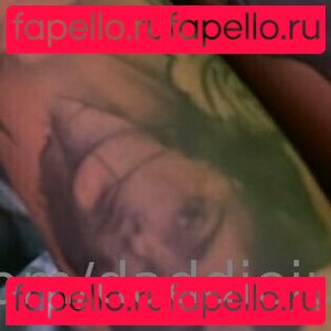 Daddiejuju / Earth2julisa Onlyfans Photo Gallery 