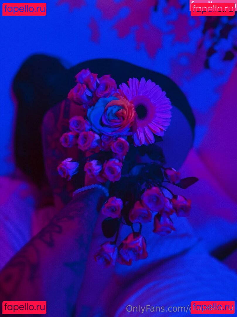 Daddiejuju / Earth2julisa Onlyfans Photo Gallery 