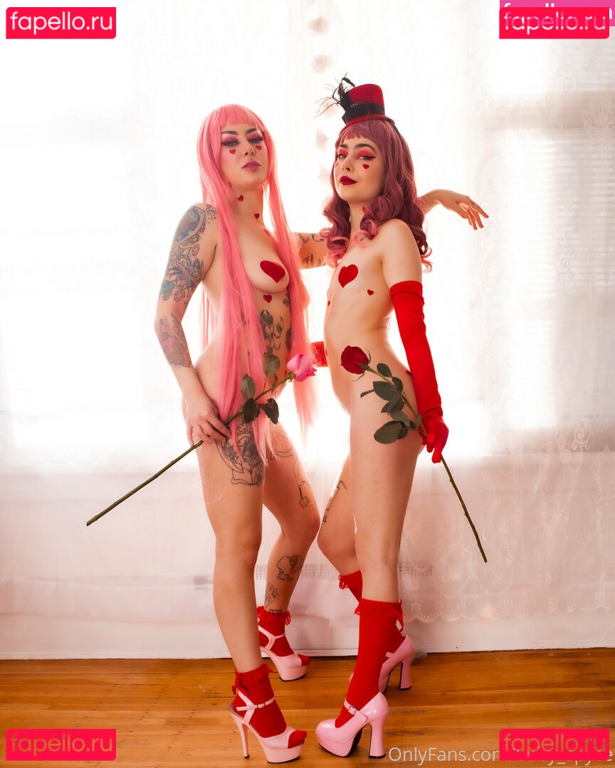 synthia_valentine / synthiatheslut Onlyfans Photo Gallery 