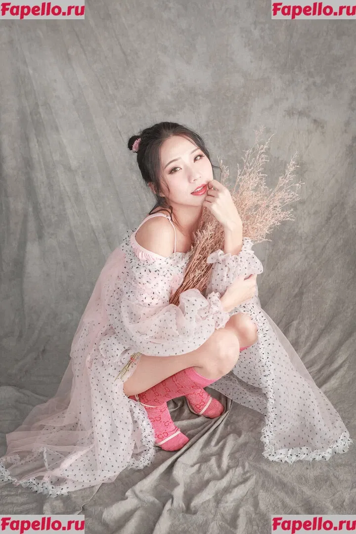 Anita Feifei_11111 Onlyfans Photo Gallery 