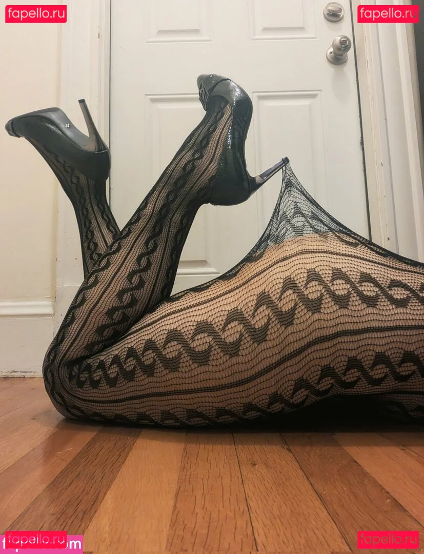 Carmella Rose Onlyfans Photo Gallery 