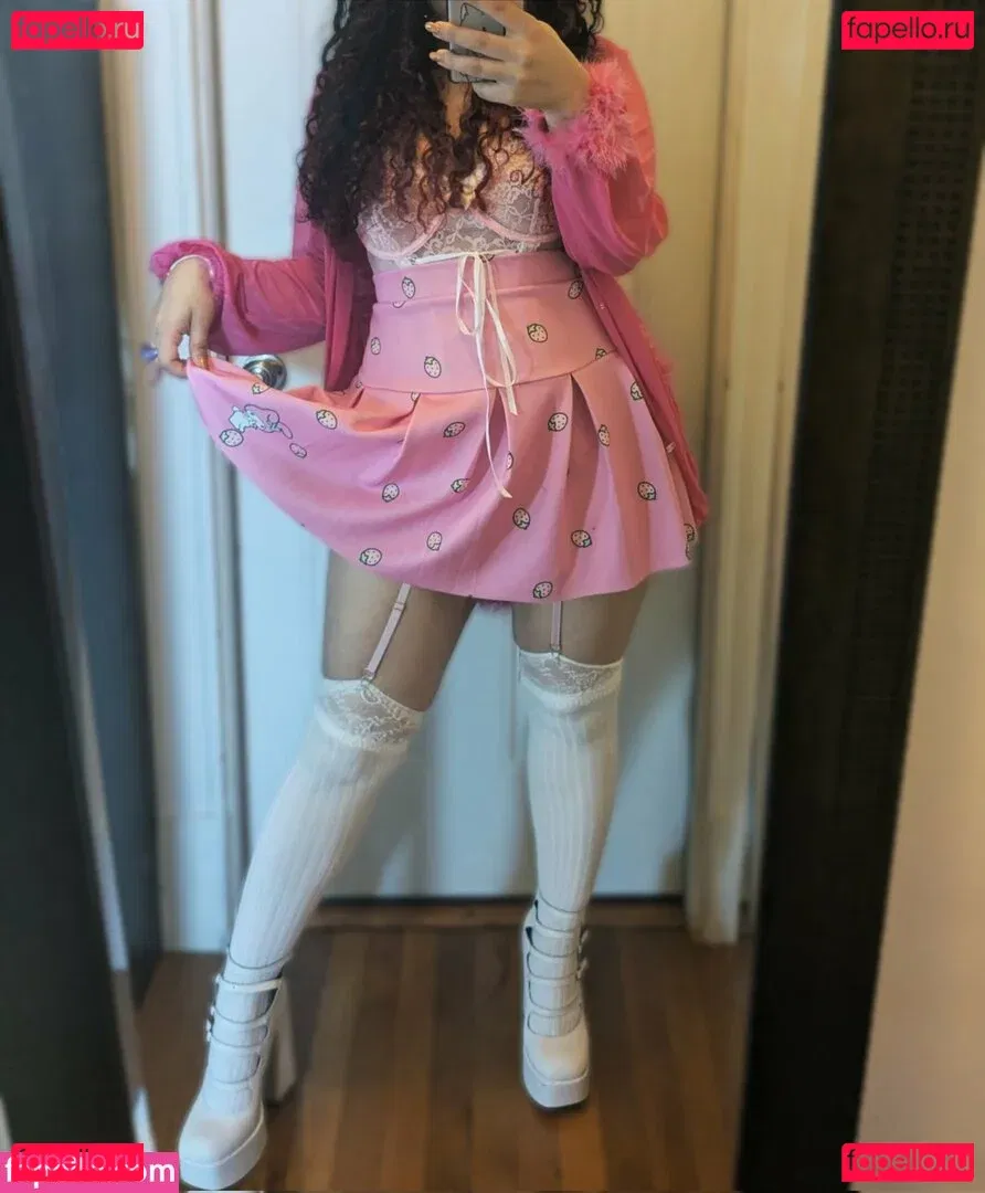 Carmella Rose Onlyfans Photo Gallery 