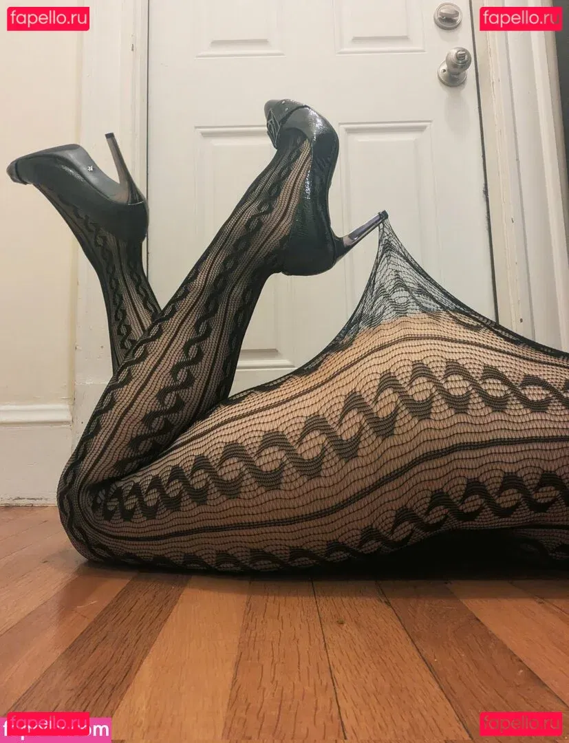 Carmella Rose Onlyfans Photo Gallery 