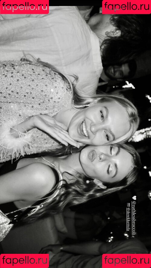 Carmella Rose Onlyfans Photo Gallery 