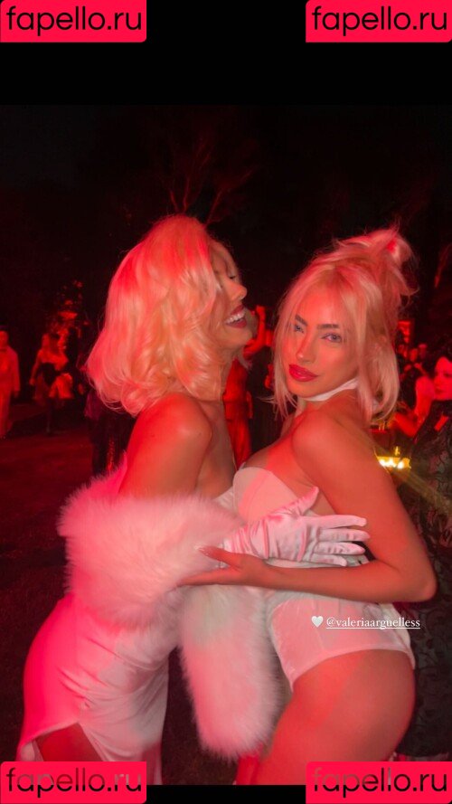 Carmella Rose Onlyfans Photo Gallery 