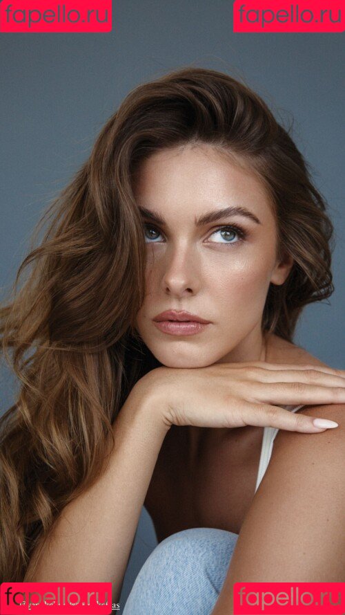 Carmella Rose Onlyfans Photo Gallery 