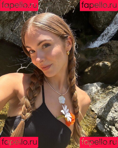 Carmella Rose Onlyfans Photo Gallery 