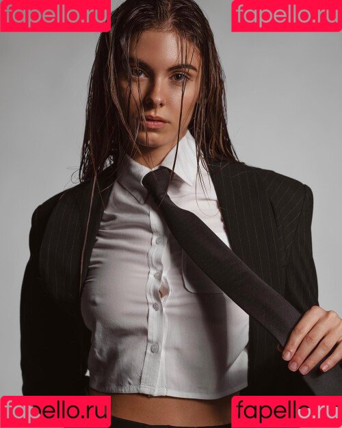 Carmella Rose Onlyfans Photo Gallery 