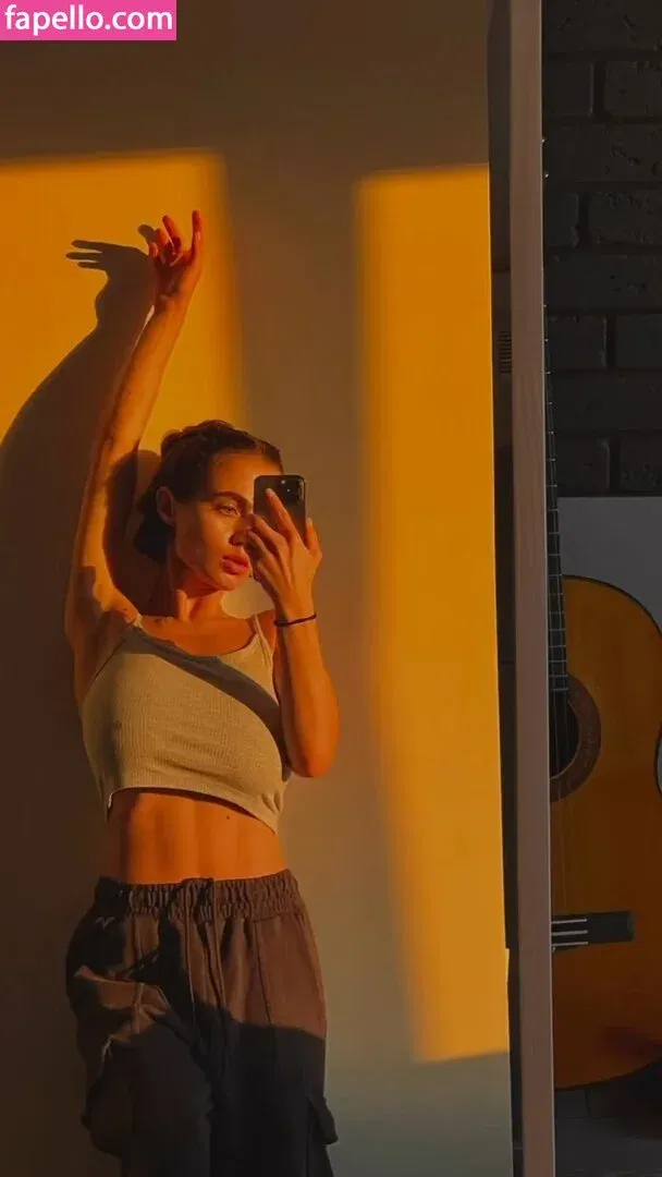 Meenfox Onlyfans Photo Gallery 