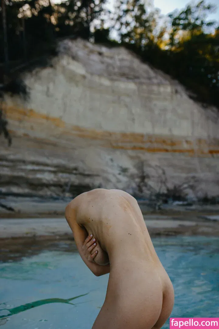 Meenfox Onlyfans Photo Gallery 