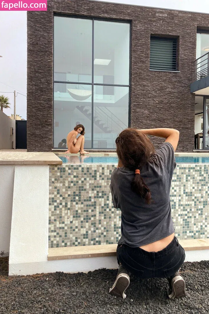 Meenfox Onlyfans Photo Gallery 