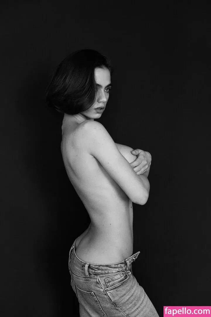 Meenfox Onlyfans Photo Gallery 