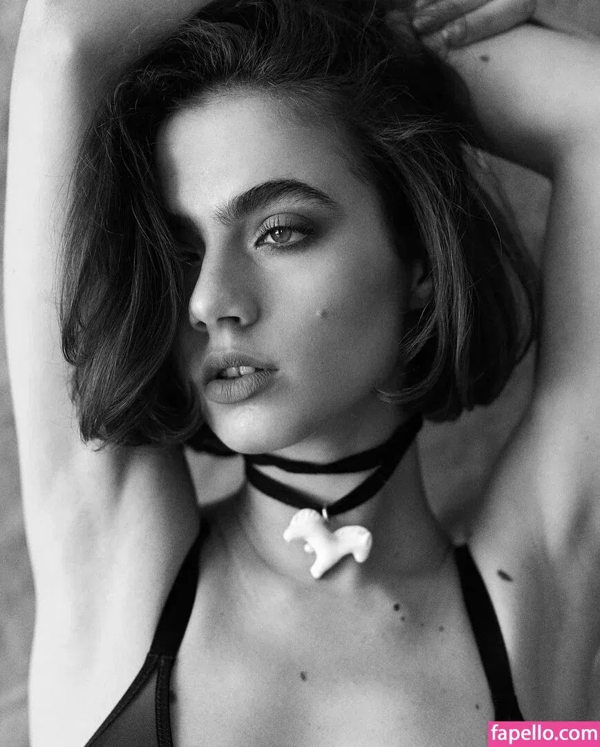 Meenfox Onlyfans Photo Gallery 