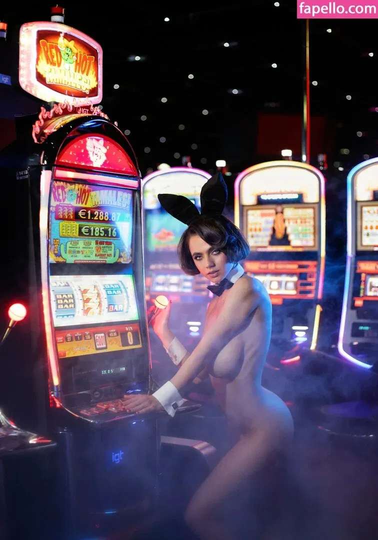 Meenfox Onlyfans Photo Gallery 