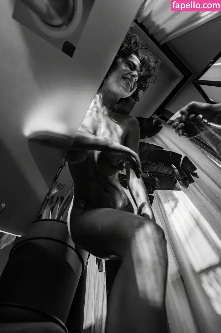 Meenfox Onlyfans Photo Gallery 