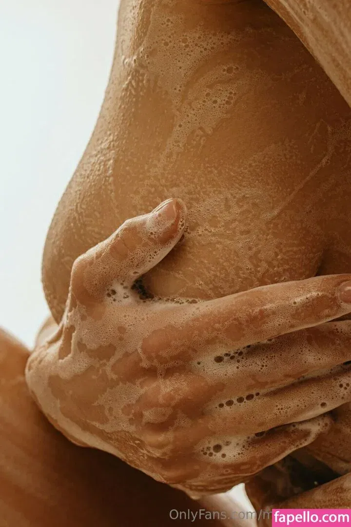 Meenfox Onlyfans Photo Gallery 