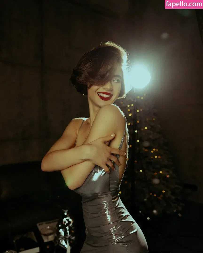 Meenfox Onlyfans Photo Gallery 