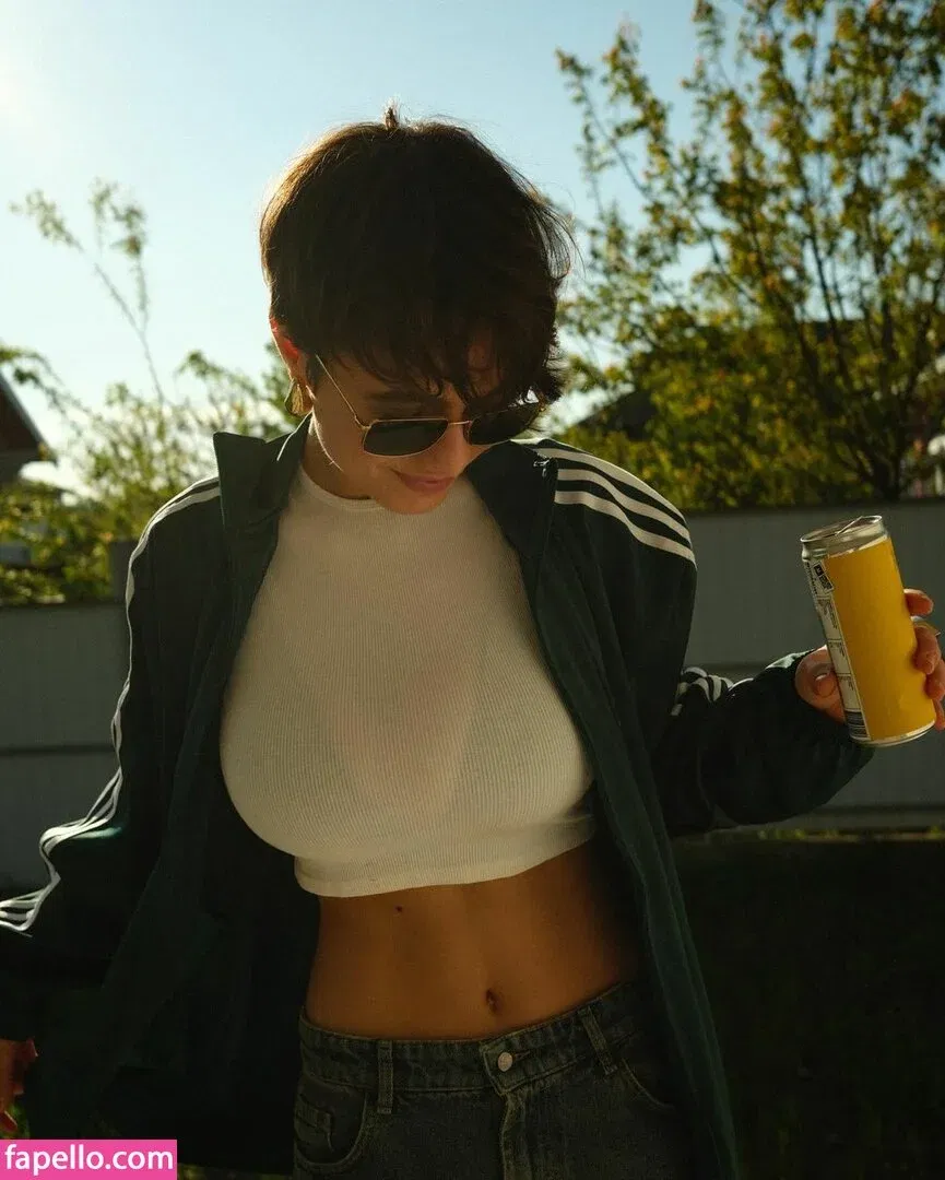 Meenfox Onlyfans Photo Gallery 