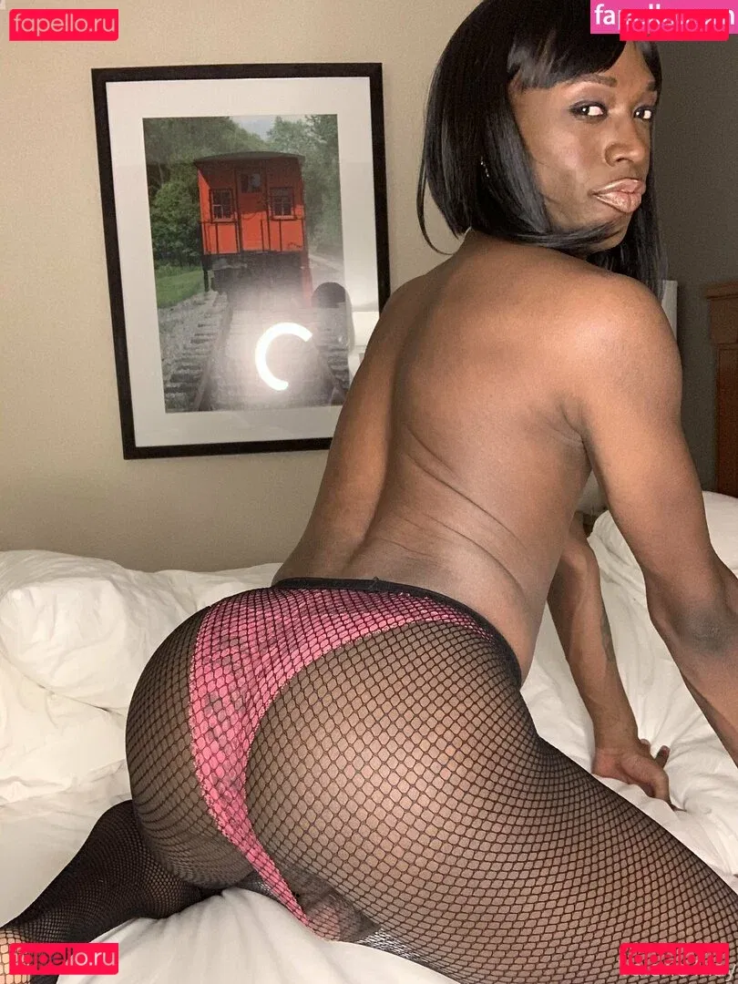 Itsvaleriemay Onlyfans Photo Gallery 