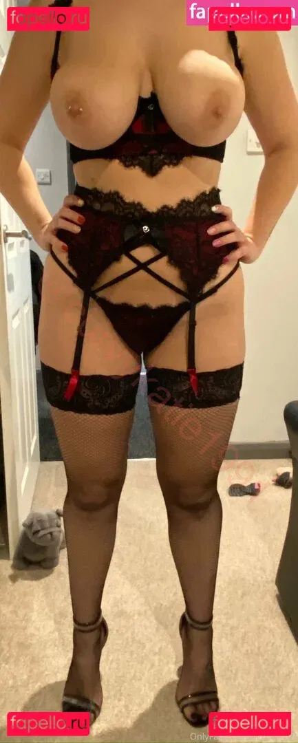 curvykatie_1991 Onlyfans Photo Gallery 