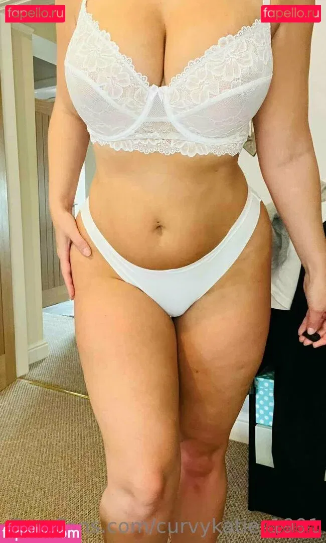 curvykatie_1991 Onlyfans Photo Gallery 