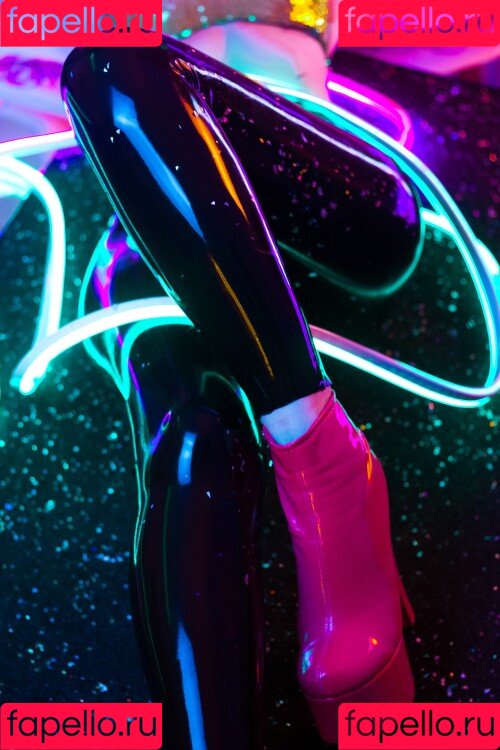 Lunaritie Onlyfans Photo Gallery 