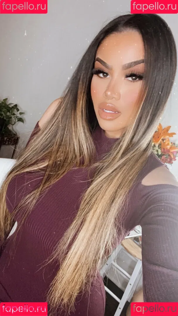 sheismichaela Onlyfans Photo Gallery 