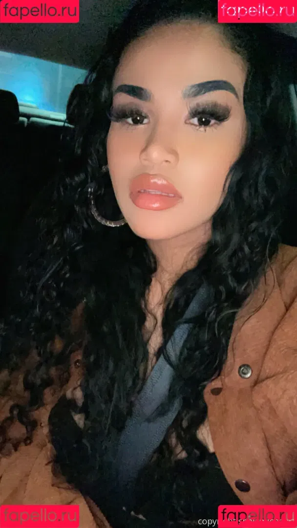 sheismichaela Onlyfans Photo Gallery 