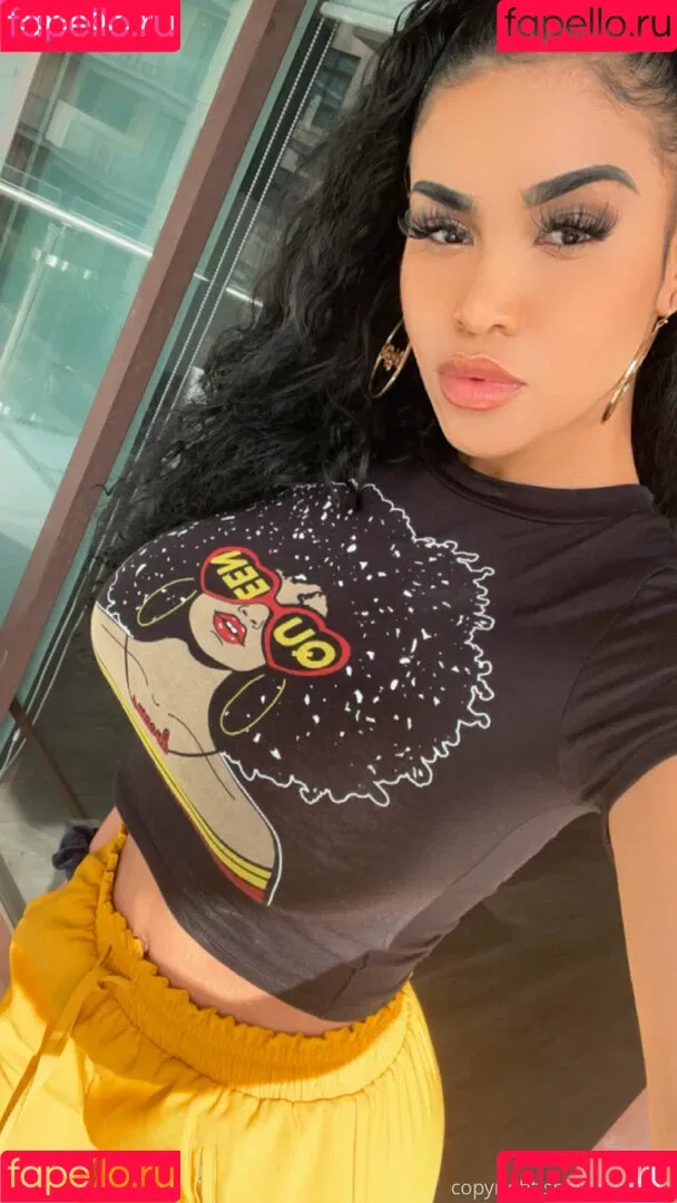 sheismichaela Onlyfans Photo Gallery 