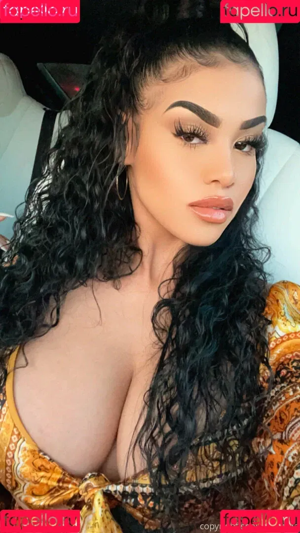 sheismichaela Onlyfans Photo Gallery 