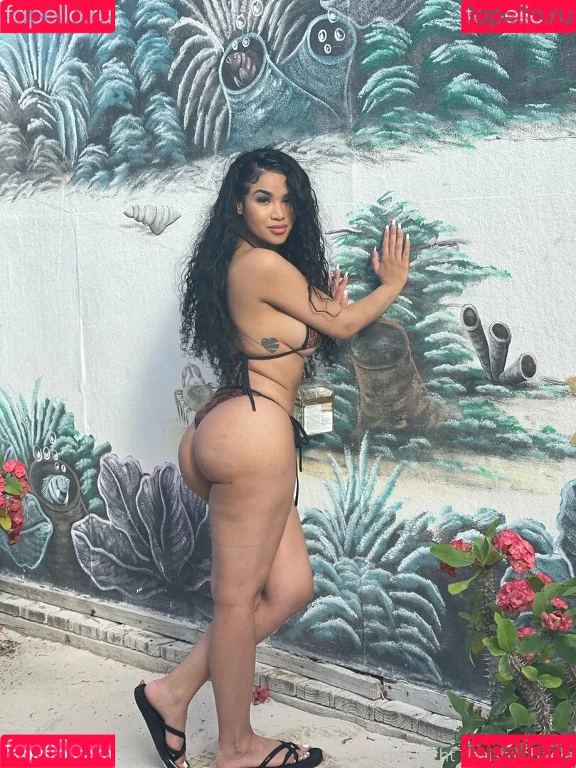 sheismichaela Onlyfans Photo Gallery 