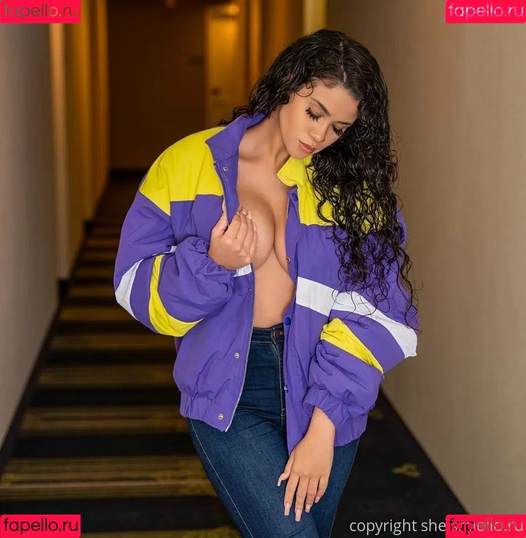 sheismichaela Onlyfans Photo Gallery 