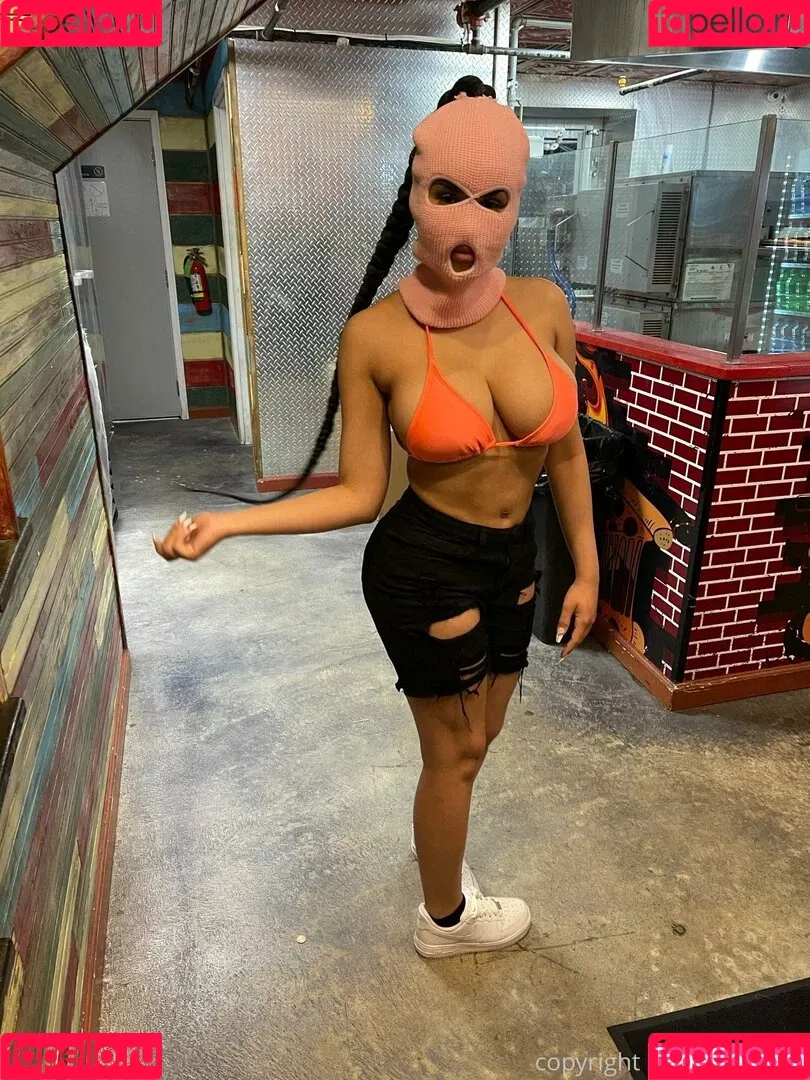 sheismichaela Onlyfans Photo Gallery 