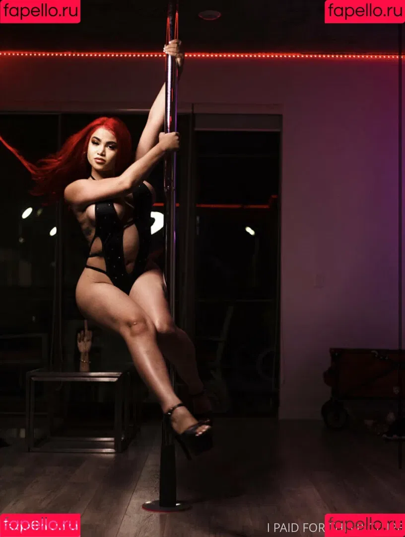 sheismichaela Onlyfans Photo Gallery 