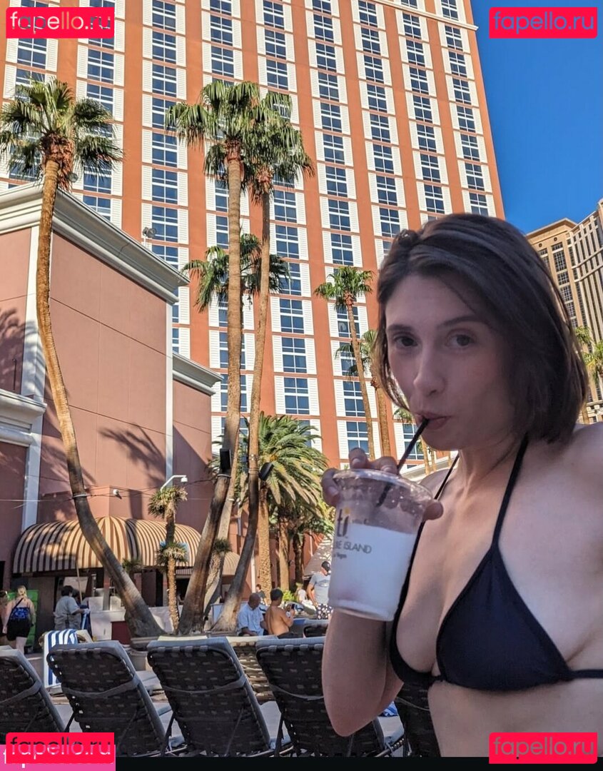 Lindsay Mullan / lindsomullo Onlyfans Photo Gallery 