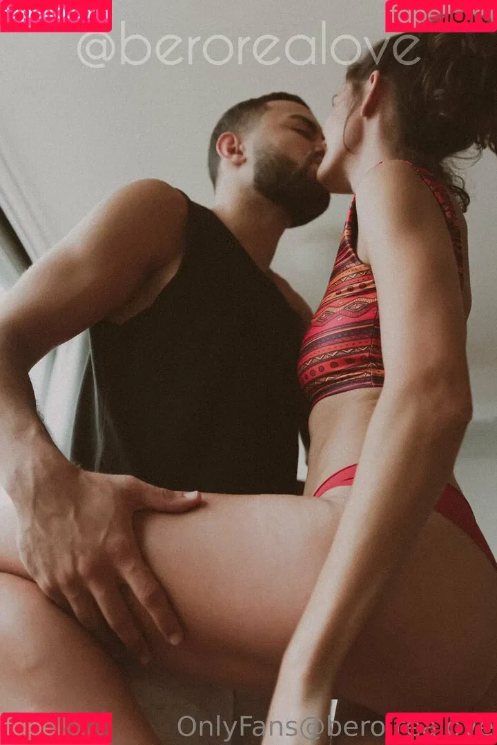 berorealove Onlyfans Photo Gallery 